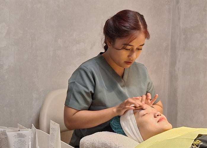 sukhavita terapis facial